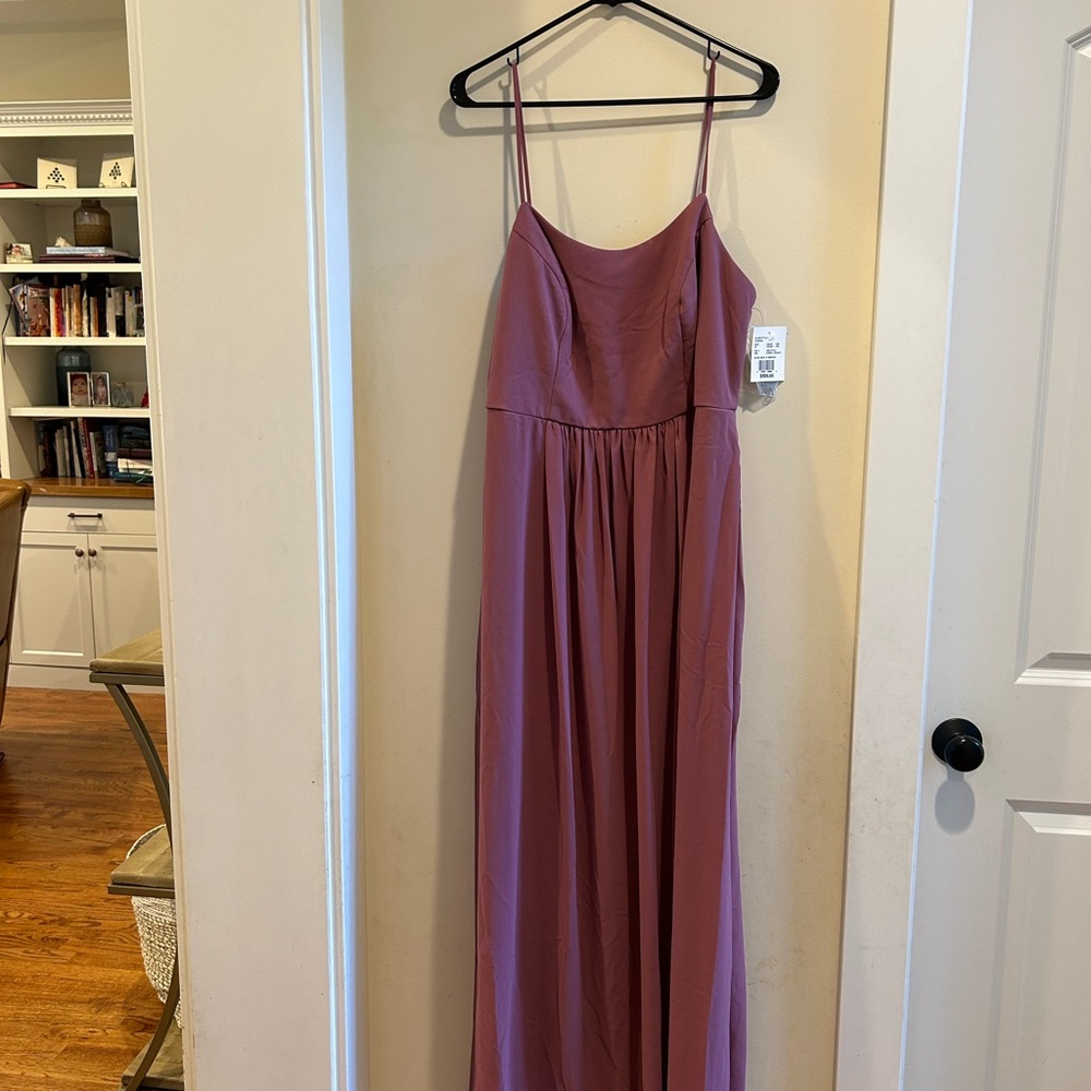 DB Studio / Davids Bridal Chianti Bridesmaid dress size 16 brand new! F20507